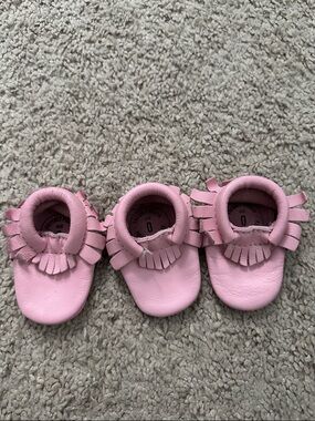 Freshly Picked Pink Fringe Leather Baby Moccasins size 0